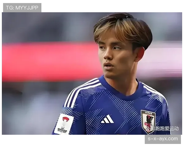 久保建英展现巨星潜质，与梅西同场竞技引发关注