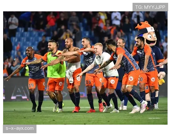 奥坎波斯近期比赛稳定性表现稳健，攻防两端持续提升