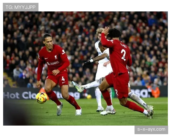 范迪克训练完直接去接娃，这反差谁懂啊